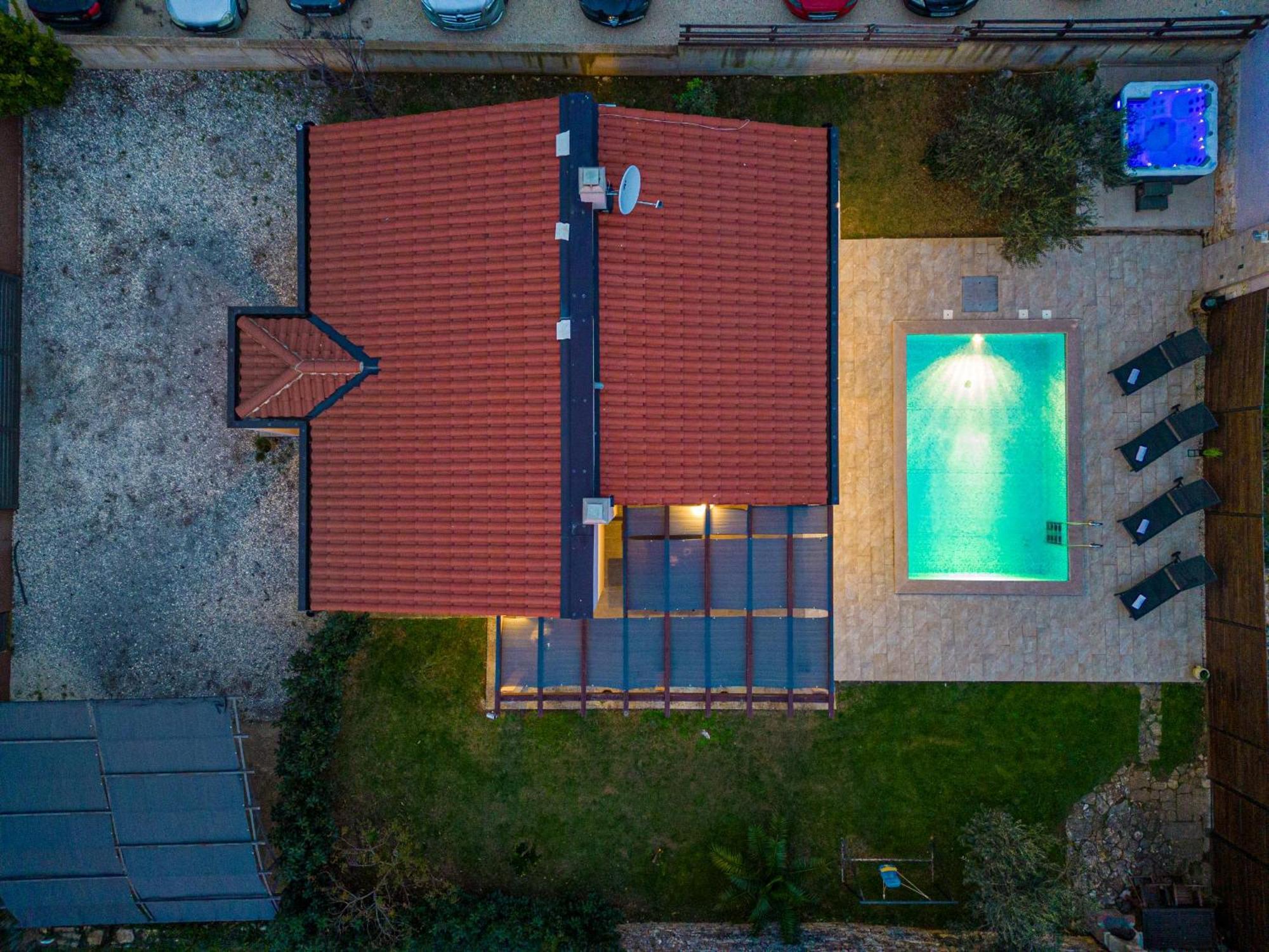 Bobo Family House With Pool Vila Vodnjan Exterior foto