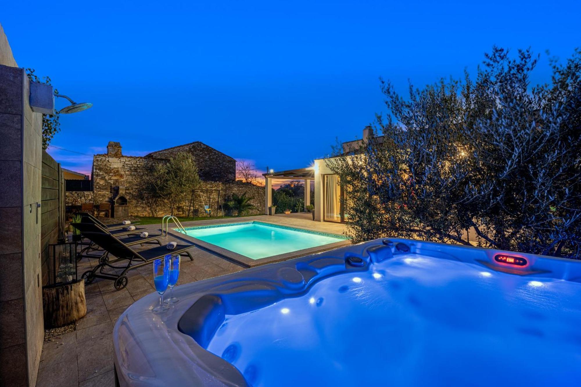 Bobo Family House With Pool Vila Vodnjan Exterior foto